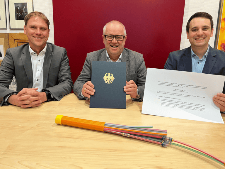 Rekordförderung in Höhe von 30. Millionen Euro katapultiert Glasfaserausbau im Landkreis Altenkirchen nach vorne
